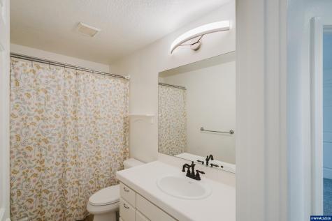 401 NE Faulconer Street Sheridan OR 97378