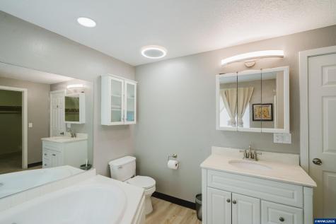 401 NE Faulconer Street Sheridan OR 97378