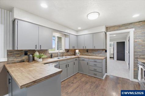 5171 Lardon Road NE Salem OR 97305