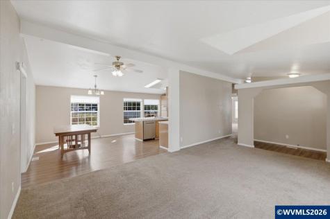 905 Mountain View Road Sweet Home OR 97386