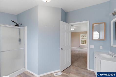 905 Mountain View Road Sweet Home OR 97386