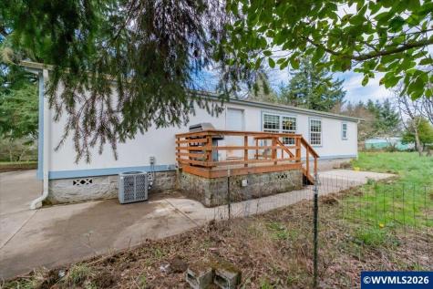 905 Mountain View Road Sweet Home OR 97386