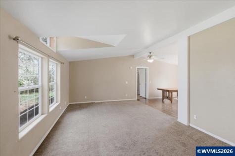 905 Mountain View Road Sweet Home OR 97386