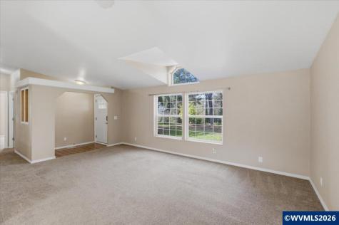 905 Mountain View Road Sweet Home OR 97386