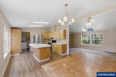 905 Mountain View Road Sweet Home OR 97386