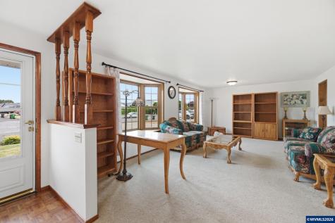1305 Mulberry Drive Woodburn OR 97071
