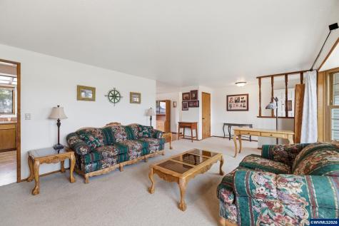 1305 Mulberry Drive Woodburn OR 97071