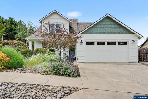 121 Four Oaks Drive Silverton OR 97381