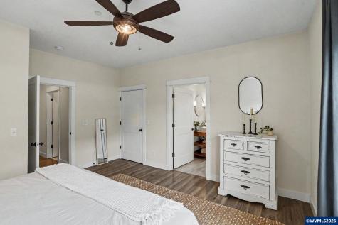 121 Four Oaks Drive Silverton OR 97381