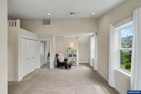 121 Four Oaks Drive Silverton OR 97381