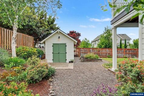 121 Four Oaks Drive Silverton OR 97381