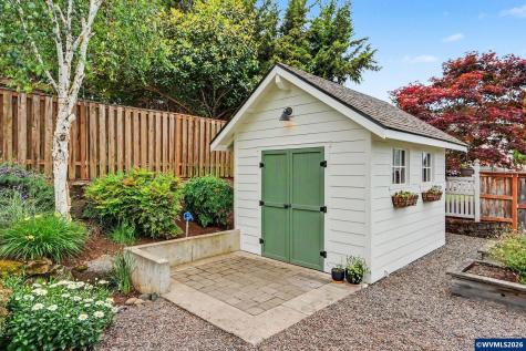 121 Four Oaks Drive Silverton OR 97381