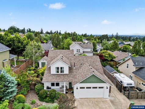 121 Four Oaks Drive Silverton OR 97381