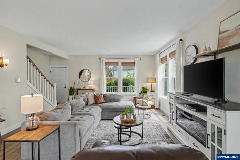 121 Four Oaks Drive Silverton OR 97381