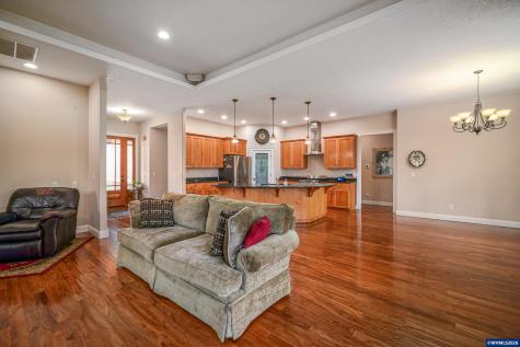 14255 Orchard Knob Road Dallas OR 97338