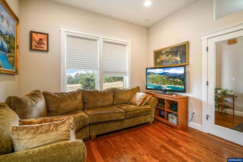 14255 Orchard Knob Road Dallas OR 97338