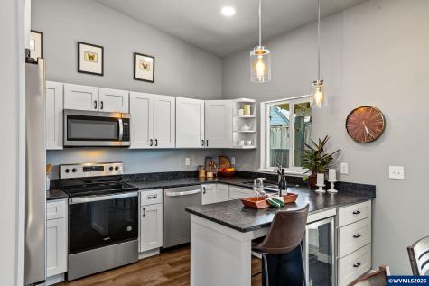 1004 36th Avenue SW Albany OR 97321