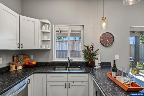 1004 36th Avenue SW Albany OR 97321