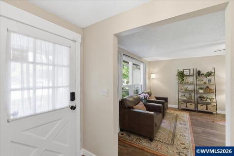 1895 Aerial Way SE Salem OR 97302