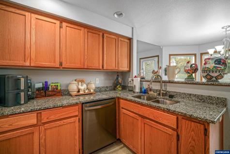 733 Sitka Deer Court NW Salem OR 97304