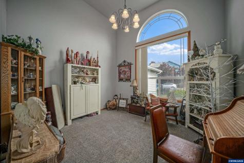 733 Sitka Deer Court NW Salem OR 97304