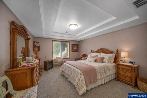733 Sitka Deer Court NW Salem OR 97304