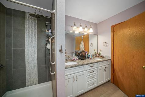 733 Sitka Deer Court NW Salem OR 97304