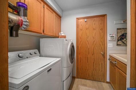 733 Sitka Deer Court NW Salem OR 97304
