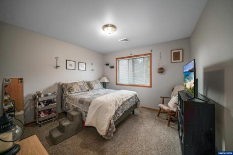 733 Sitka Deer Court NW Salem OR 97304