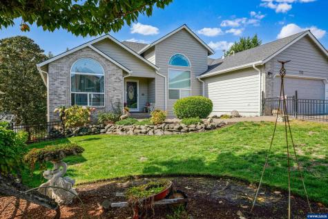 733 Sitka Deer Court NW Salem OR 97304