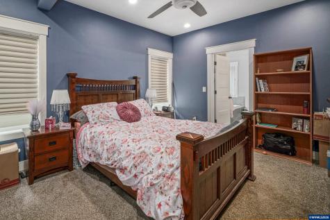 733 Sitka Deer Court NW Salem OR 97304