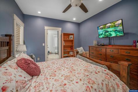 733 Sitka Deer Court NW Salem OR 97304
