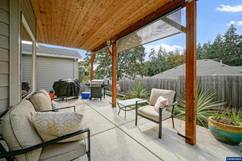 733 Sitka Deer Court NW Salem OR 97304