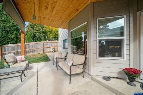 733 Sitka Deer Court NW Salem OR 97304