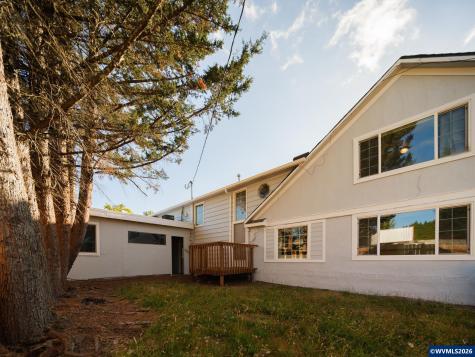 7020 SW Country Club Drive Corvallis OR 97333