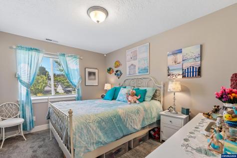 5780 Springwood Avenue SE Salem OR 97306