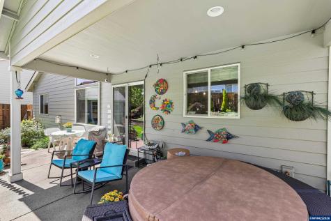 5780 Springwood Avenue SE Salem OR 97306