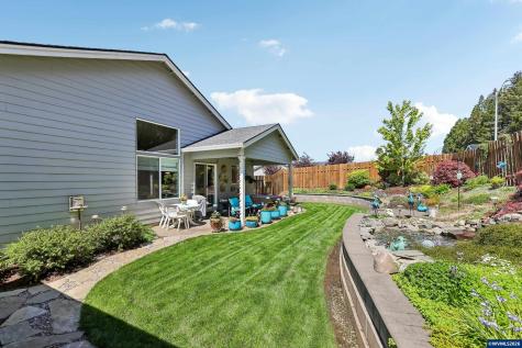 5780 Springwood Avenue SE Salem OR 97306