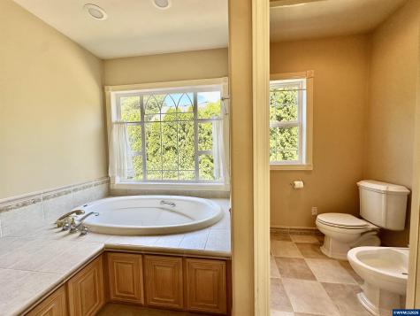 3026 NW Glenridge Drive Corvallis OR 97330