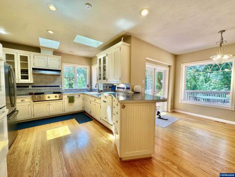 3026 NW Glenridge Drive Corvallis OR 97330