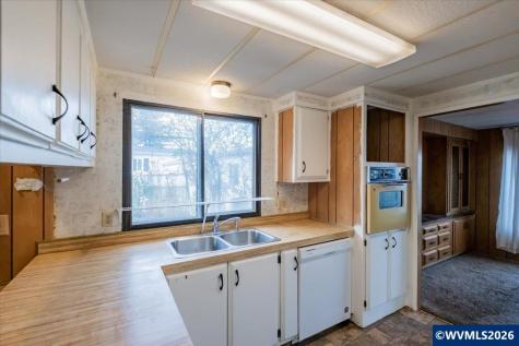 3182 Sandal Court NE Salem OR 97305