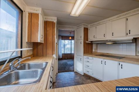 3182 Sandal Court NE Salem OR 97305