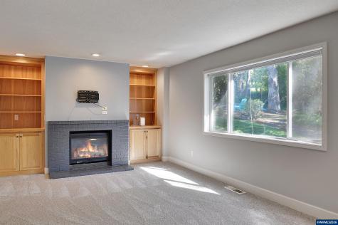 1357 Kitsap Court NW Salem OR 97304