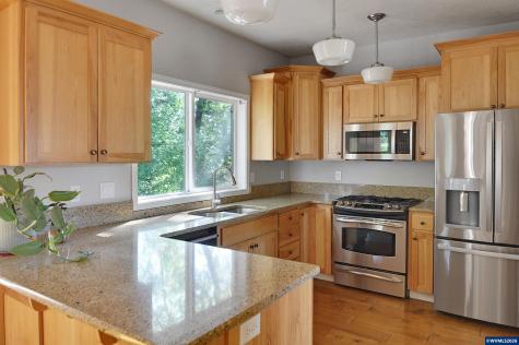 1357 Kitsap Court NW Salem OR 97304
