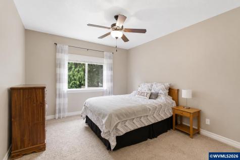 114 Muirfield Court SE Salem OR 97306