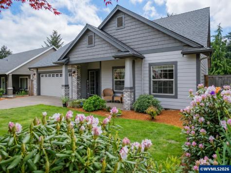 114 Muirfield Court SE Salem OR 97306