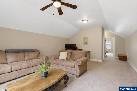 114 Muirfield Court SE Salem OR 97306