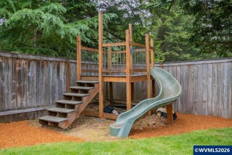 114 Muirfield Court SE Salem OR 97306