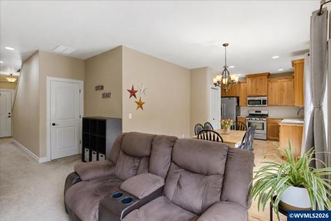 114 Muirfield Court SE Salem OR 97306