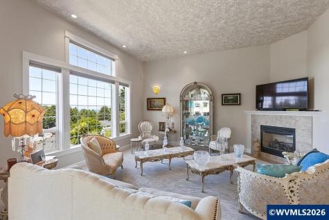 1899 SE Oar Drive Lincoln City OR 97367